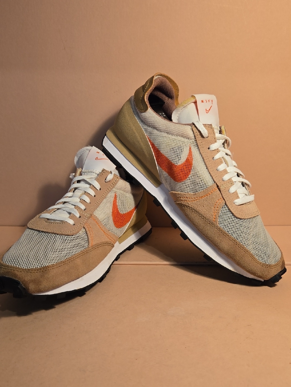 Nike Daybreak-Type N. 354 Shoes Sneakers Size 7.5 M 9 W Light Bone  Orange Retro